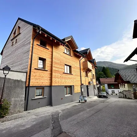 Lussari Style 6 Apartmán *
